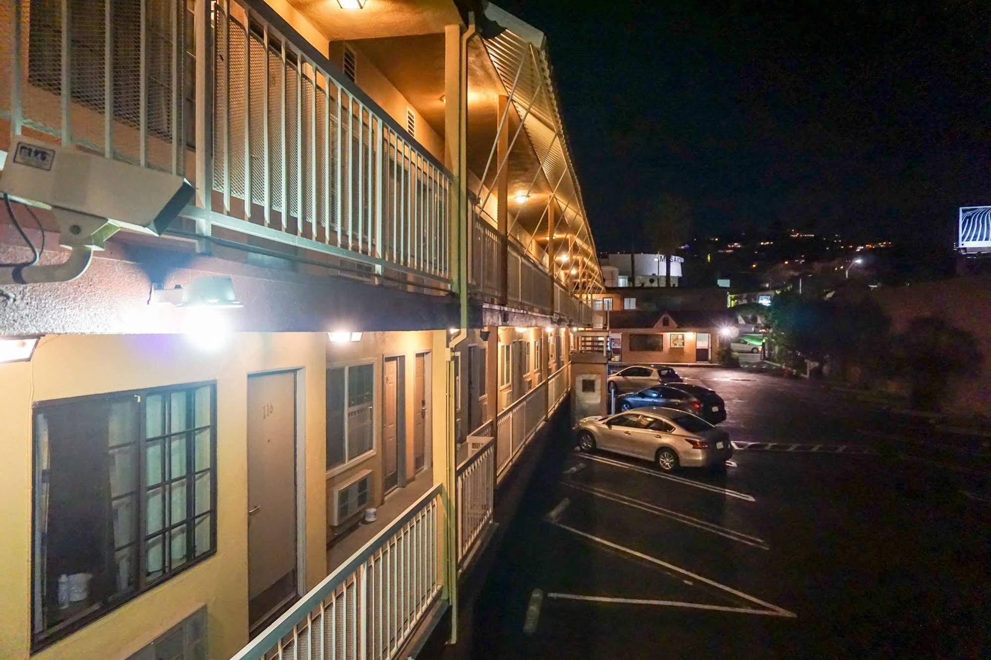 Hollywood La Brea Inn Лос-Анджелес Екстер'єр фото
